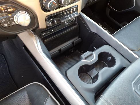 Used 2019 RAM 1500 Laramie image 16