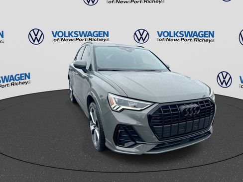 Used 2022 Audi Q3 2.0T Premium Plus AWD/4WD image 16