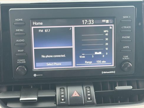 Used 2020 Toyota RAV4 XLE Premium image 21