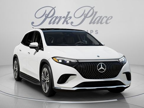 Certified 2023 Mercedes-Benz EQS 450+ SUV image 34