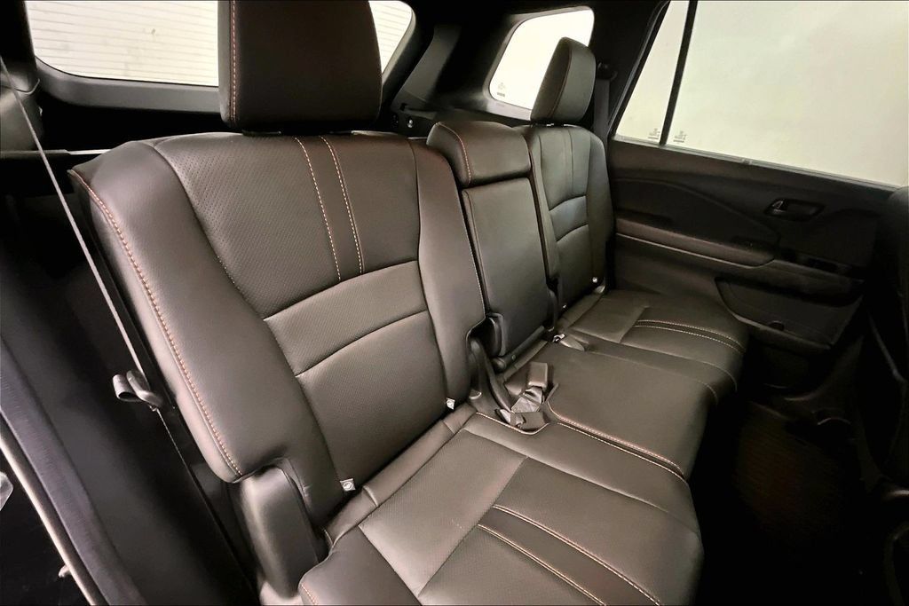 Used 2022 Honda Passport TrailSport image 23
