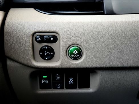 Used 2019 Honda Pilot Elite image 47