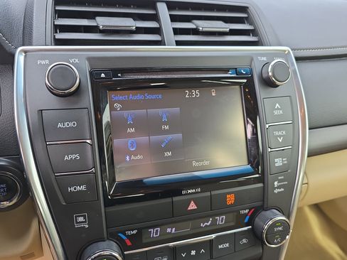 Used 2017 Toyota Camry XLE w/ Moonroof Package image 22