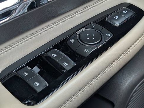 Used 2022 Lincoln Corsair Reserve w/ Elements Package FWD image 22