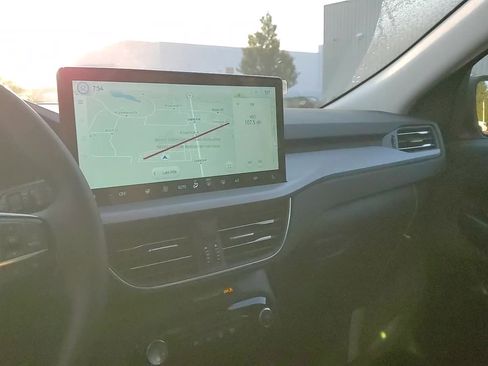 New 2024 Ford Escape SE w/ PHEV Premium Package image 25