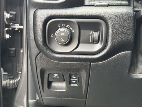Used 2022 RAM 1500 Lone Star RWD image 26