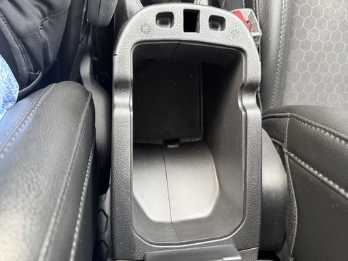 Used 2019 Jeep Compass Latitude FWD image 25