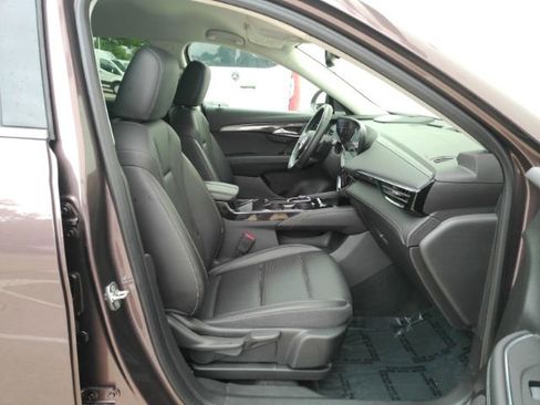 Used 2024 Buick Envision Preferred AWD/4WD image 19