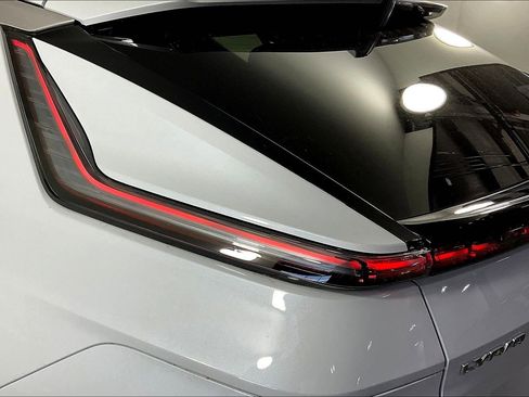 New 2026 Cadillac Lyriq Luxury AWD/4WD image 17