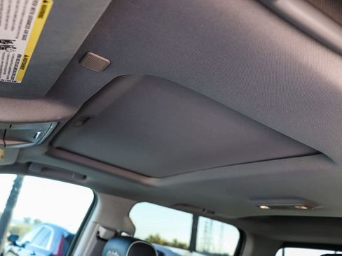 Used 2017 Chevrolet Silverado 1500 High Country image 28