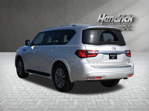 Used 2018 INFINITI QX80 2WD w/ Driver Assistance Package image 8