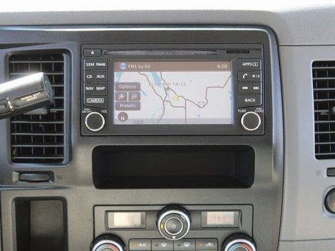 Used 2016 Nissan NV 3500 SL RWD image 24