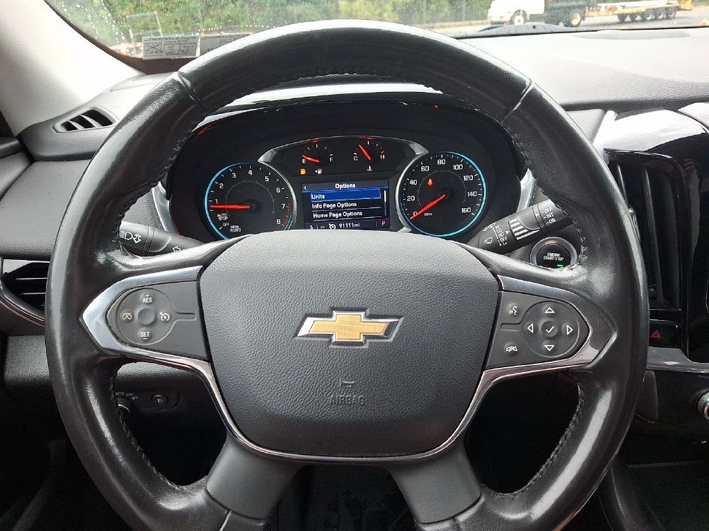 Used 2020 Chevrolet Traverse LT w/ LPO, Floor Liner Package AWD/4WD image 20
