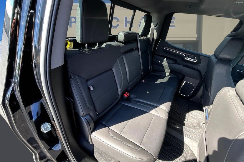 Used 2025 GMC Sierra 1500 SLT w/ SLT Premium Package AWD/4WD image 28