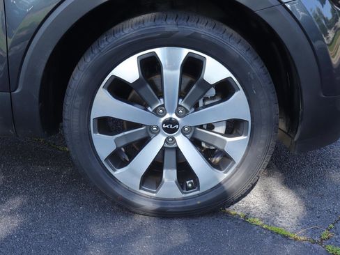 Used 2022 Kia Telluride EX w/ EX Premium Package FWD image 40