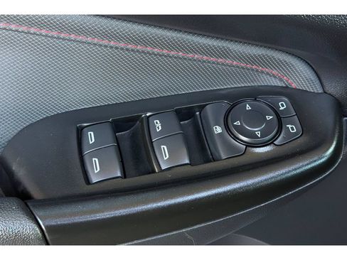 Used 2024 Chevrolet TrailBlazer RS w/ Convenience Package AWD/4WD image 12