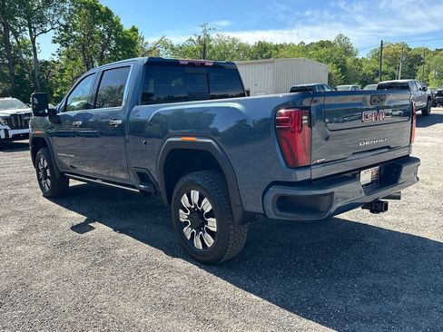 New 2026 GMC Sierra 2500 Denali w/ Denali Reserve Package image 8