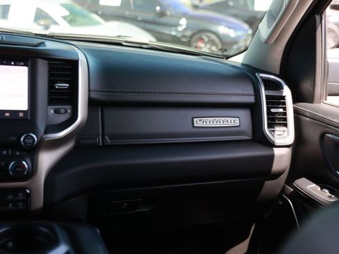 Used 2022 RAM 1500 Laramie AWD/4WD image 28