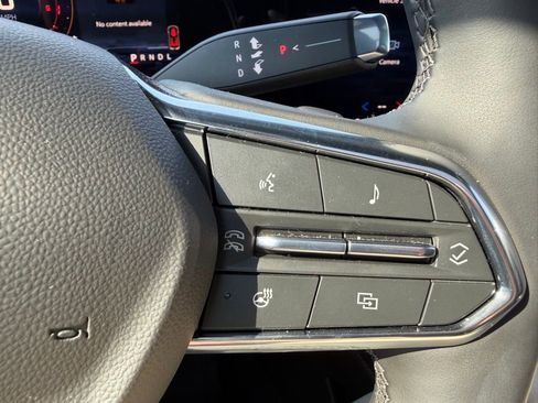 Used 2025 Chevrolet Suburban Premier image 18