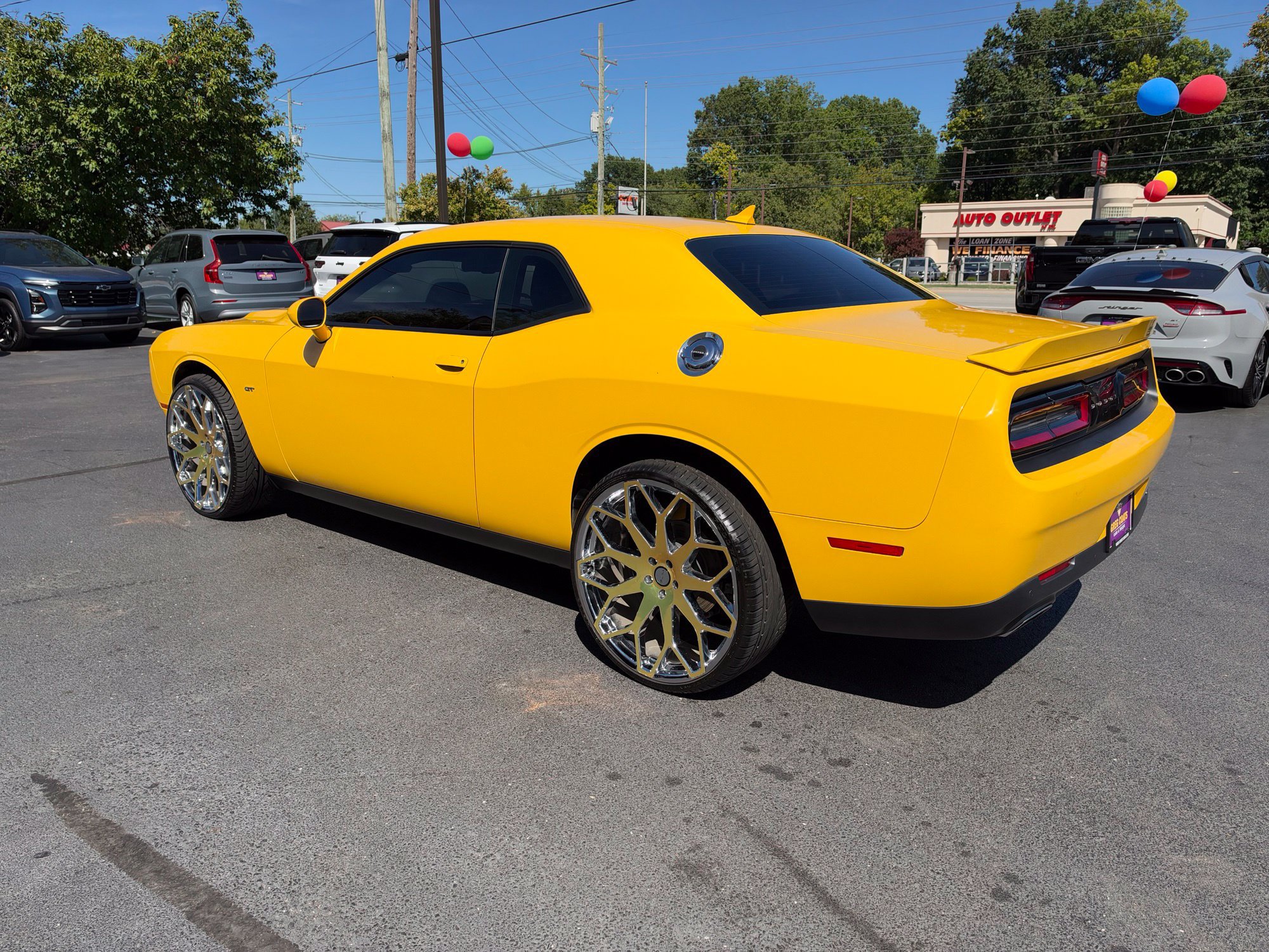 Used 2017 Dodge Challenger GT w/ Driver Convenience Group AWD/4WD image 4