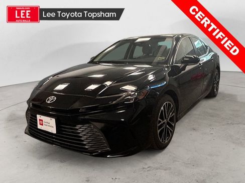 Certified 2025 Toyota Camry XLE image 1