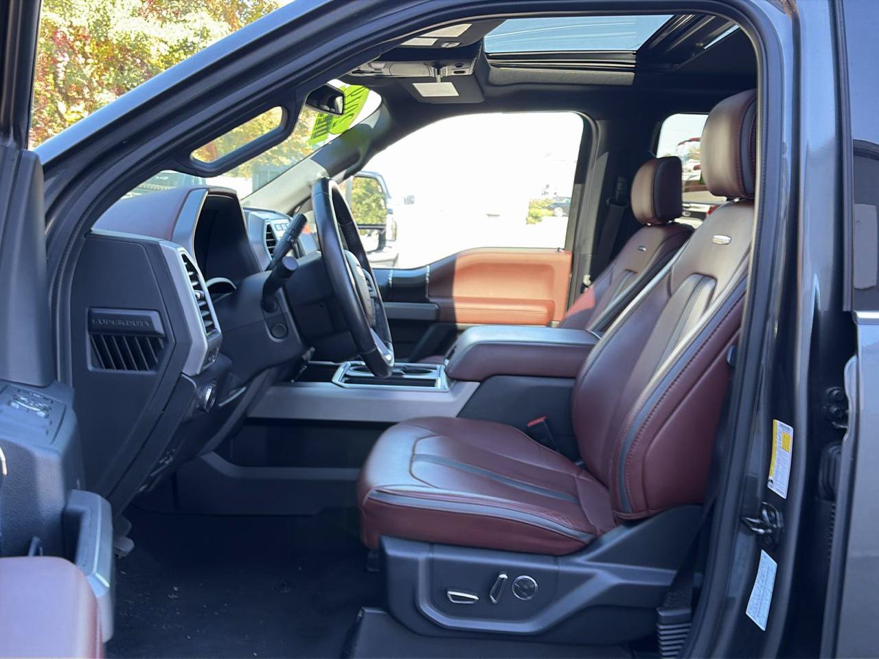 Used 2019 Ford F450 Platinum w/ Platinum Ultimate Package AWD/4WD image 9