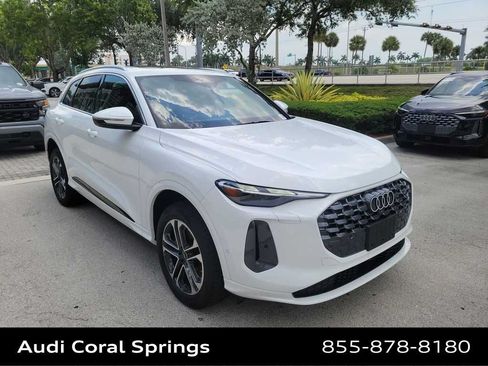 Certified 2025 Audi Q5 Premium w/ Convenience Package AWD/4WD image 2