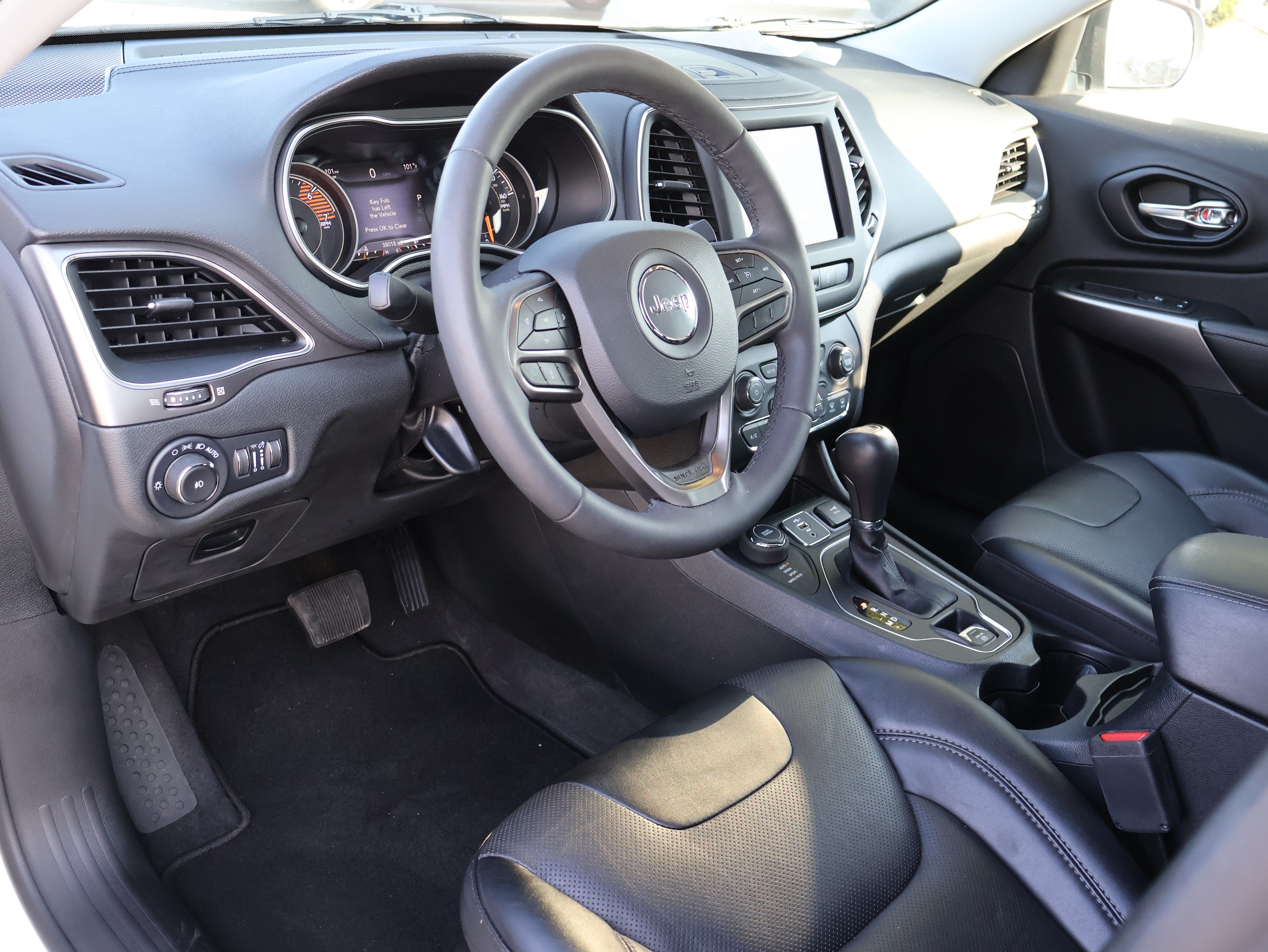 Used 2022 Jeep Cherokee Latitude Lux AWD/4WD image 18