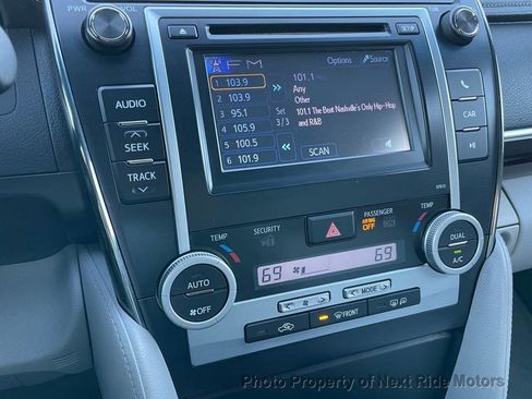 Used 2012 Toyota Camry XLE FWD image 12