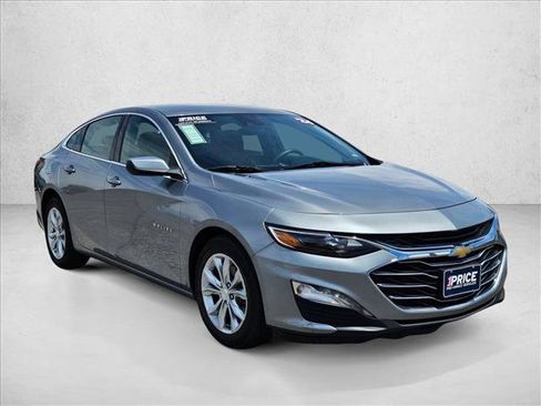 Used 2024 Chevrolet Malibu LT FWD image 3