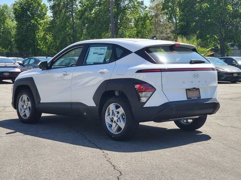 New 2026 Hyundai Kona SE FWD image 3