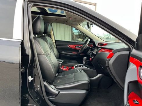 Used 2016 Nissan Rogue SL w/ SL Premium Package FWD image 34