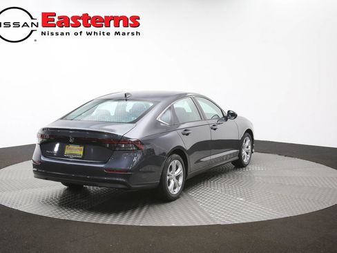 Used 2025 Honda Accord LX image 37