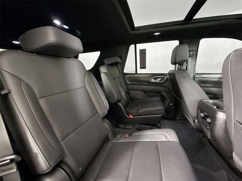 Used 2024 Chevrolet Tahoe Z71 w/ Luxury Package AWD/4WD image 40