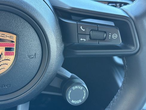 Certified 2025 Porsche Macan 4 Electric image 30