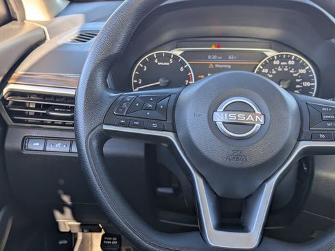 Certified 2023 Nissan Altima 2.5 SV image 24