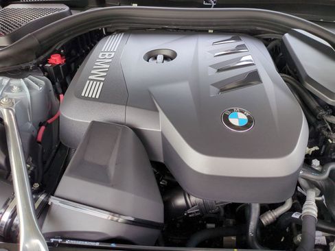 Used 2026 BMW 530i xDrive w/ M Sport Package image 32