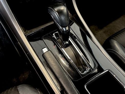 Used 2017 Honda Accord Sport image 20