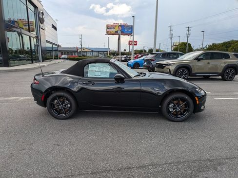New 2026 MAZDA MX-5 Miata Sport w/ Interior Package RWD image 3