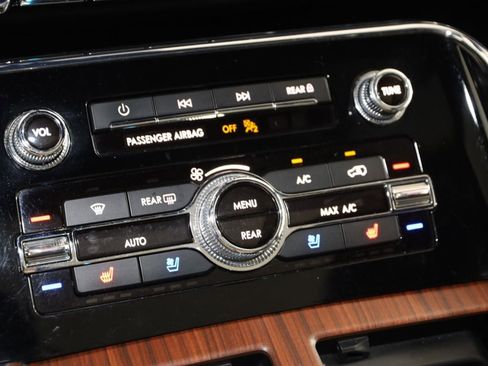 Used 2024 Lincoln Navigator L Reserve image 29