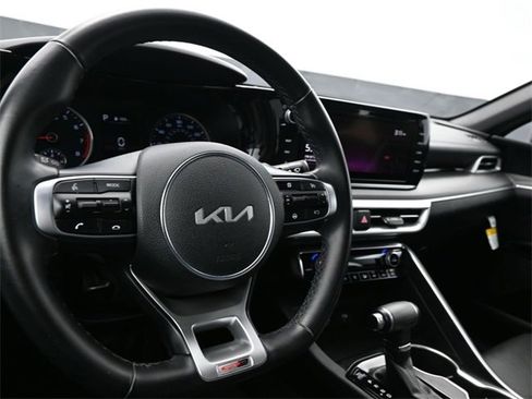 Used 2022 Kia K5 GT-Line image 10