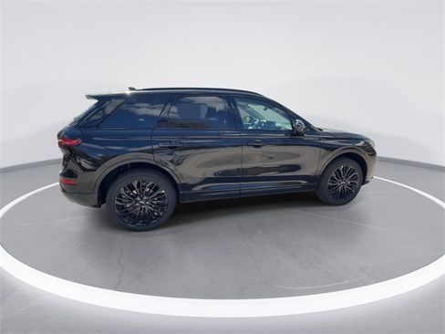 New 2026 Lincoln Corsair Premiere image 9