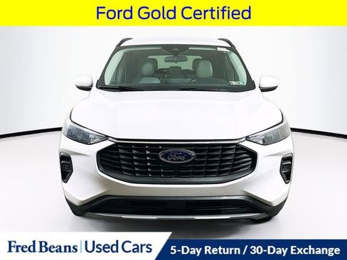 Certified 2023 Ford Escape SE FWD image 2