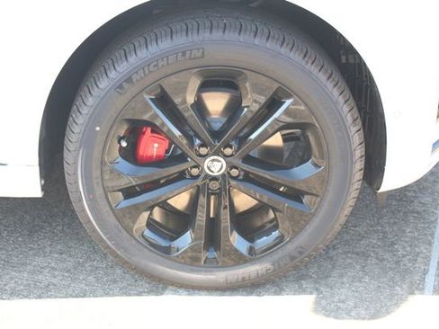 New 2026 Jaguar F-PACE R-Dynamic S image 9