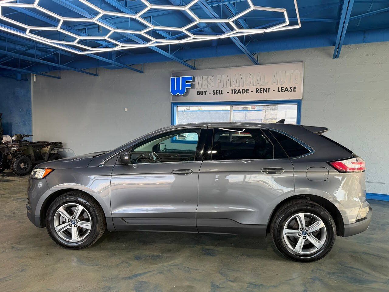 Used 2021 Ford Edge SEL w/ Convenience Package AWD/4WD image 3