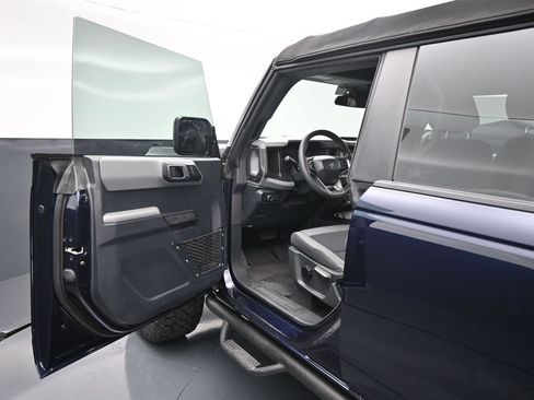Certified 2021 Ford Bronco 4-Door AWD/4WD image 8