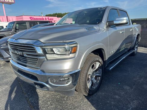Used 2021 RAM 1500 Laramie AWD/4WD image 1