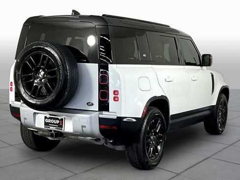 Used 2023 Land Rover Defender 110 S image 12