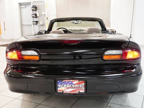 Used 2002 Chevrolet Camaro LT RWD image 10