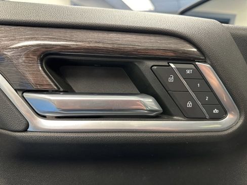 Certified 2022 Chevrolet Silverado 1500 LTZ w/ LTZ Premium Package image 23